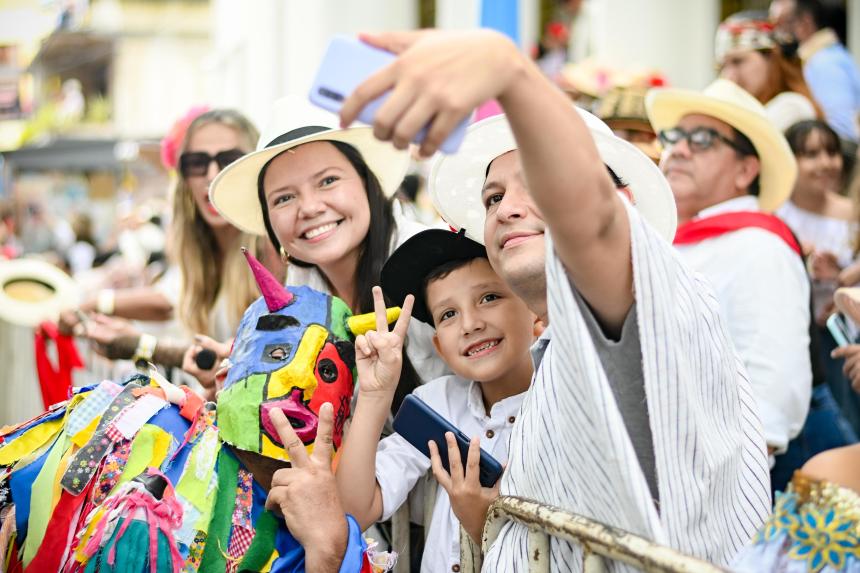 Alcaldía proyecta impulsar economía con más de $200.000 millones durante el Festival